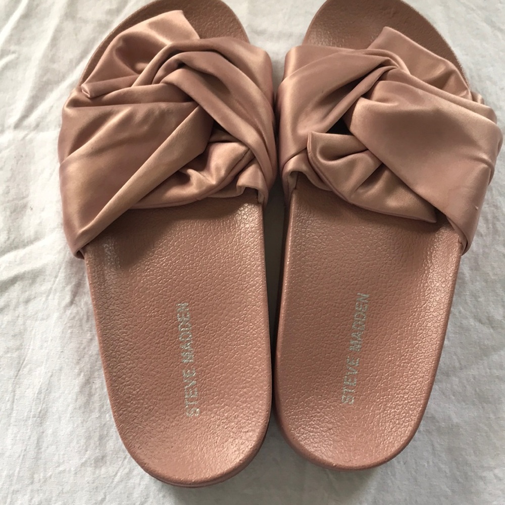 Steve Madden slides
